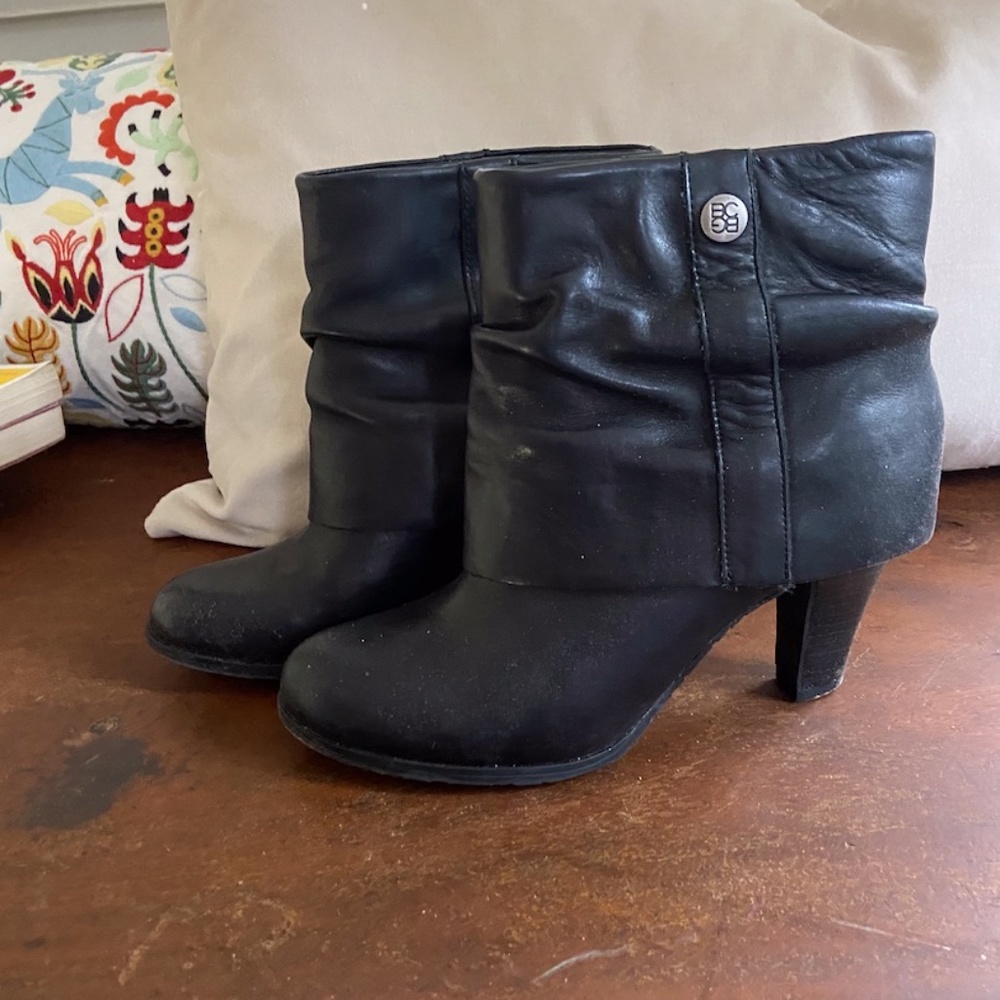 BCBG Black Leather Sexy Booties size 6
